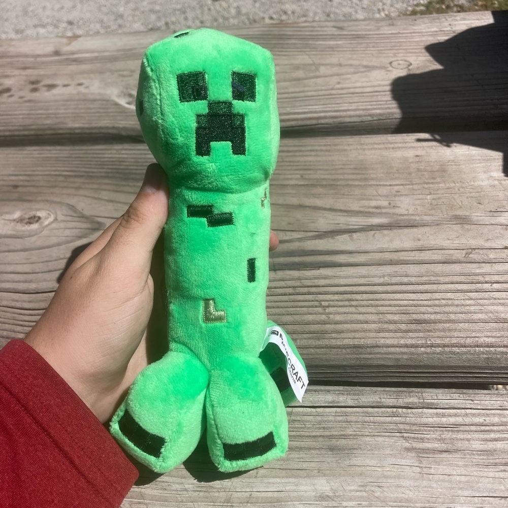 Minecraft creeper plushy